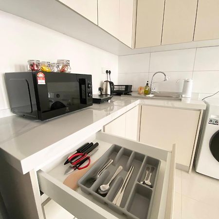 Highpark Suites Kelana Jaya, Petaling Jaya By Sleepy Bear 외부 사진