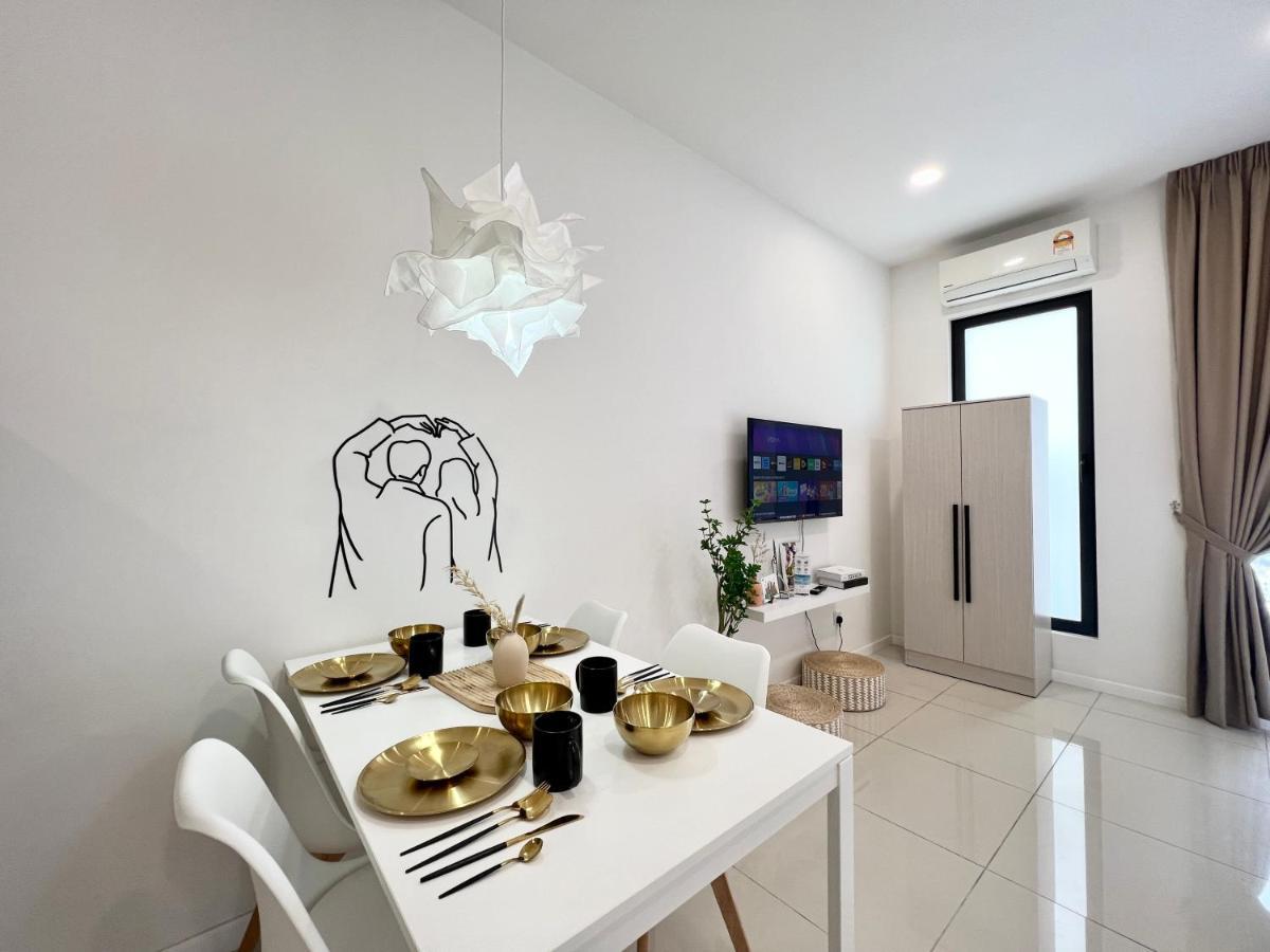 Highpark Suites Kelana Jaya, Petaling Jaya By Sleepy Bear 외부 사진
